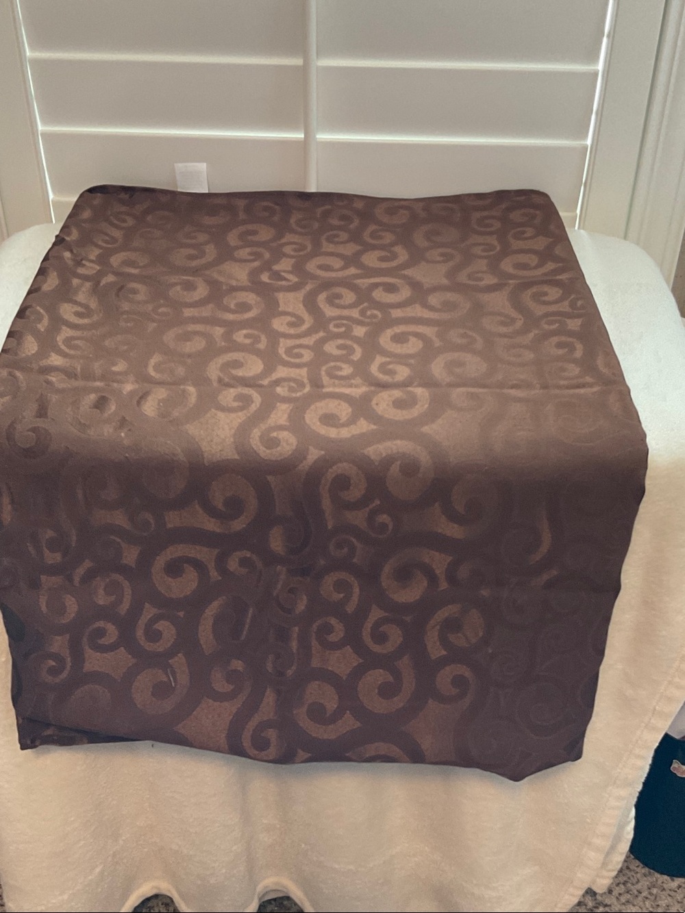 Brown Scroll Jacquard Table Runner - Home Dining Linen